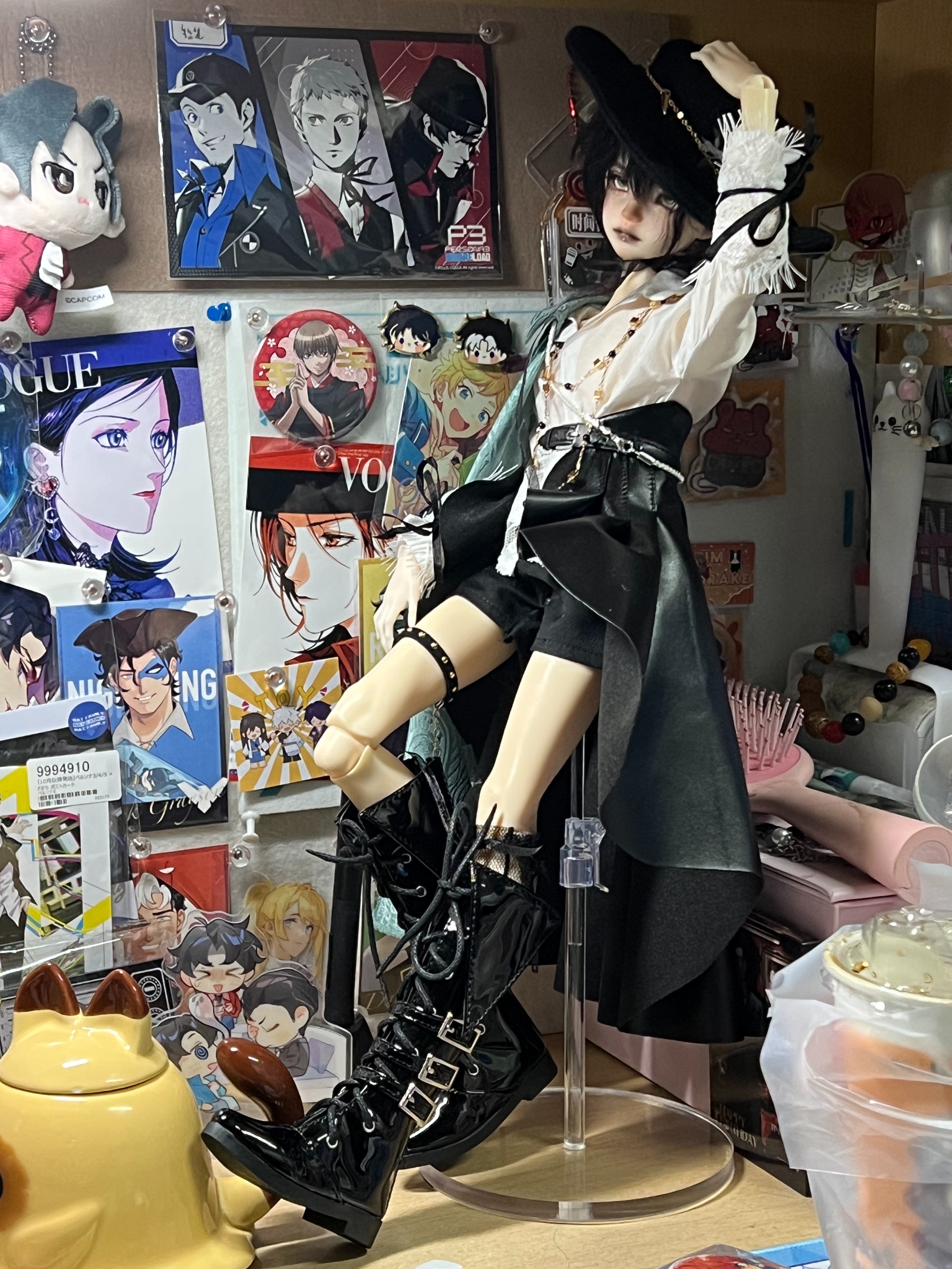 特别好看的衣服！中间物流出了点问题客服宝宝也特别温柔地积极解决😘🥰🥰就是袜子丝带有点难绑让我觉得我像残 ......