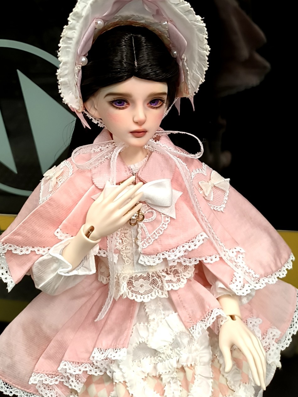 衣服非常可爱，孩子很喜欢，店家很棒，客服也很好，有漏发马上就补发了