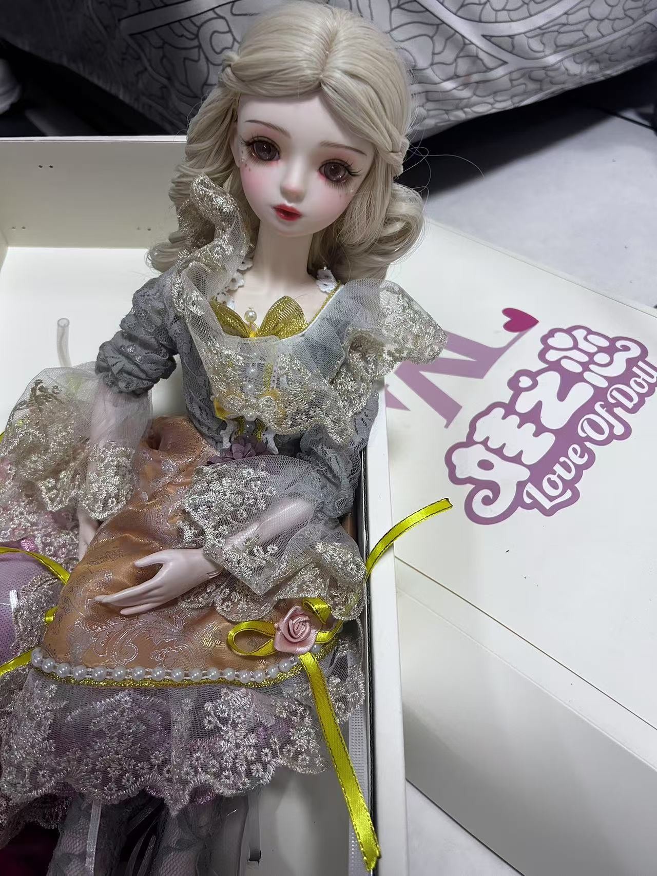 娃娃做的特别好，细节处理的非常完美，客服很耐心