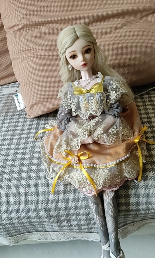 胸部腹部臀部材质柔软，质地非常好。月月与小鲤鱼客服服务热情周到。