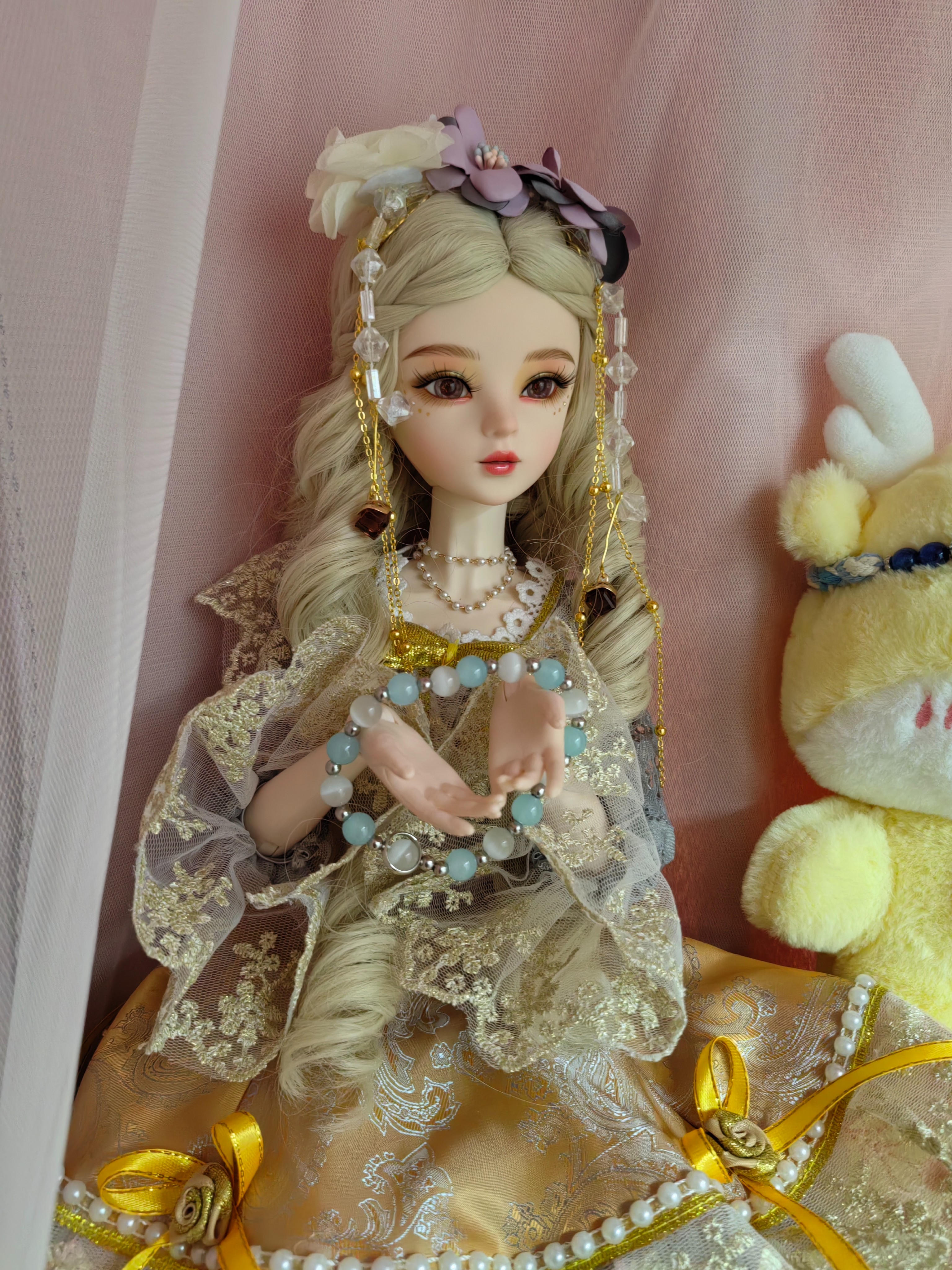 真的非常漂亮，绝美！想要很久了。（如图）客服静静小姐姐服务态度也很好！