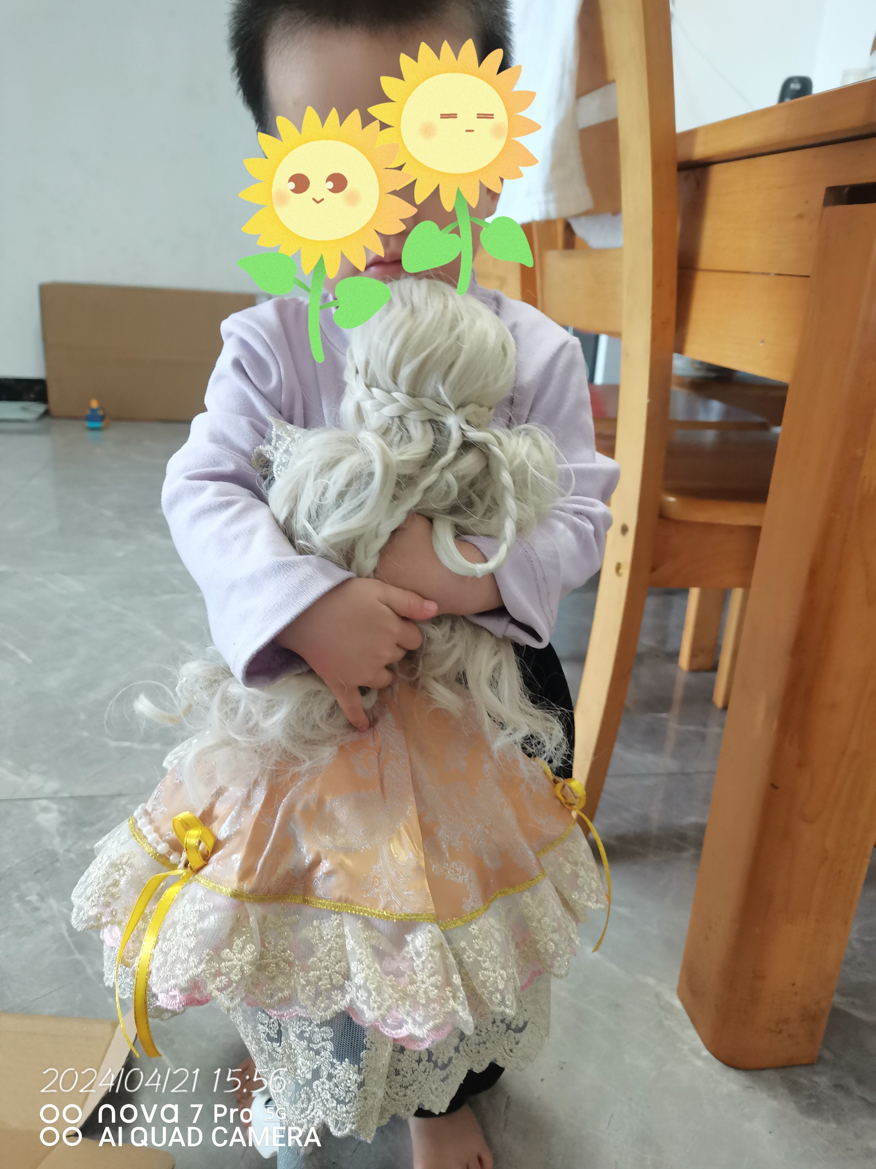 宝宝好喜欢，还送了假发跟一套衣服鞋子，347大洋 适用年龄：全部女孩
