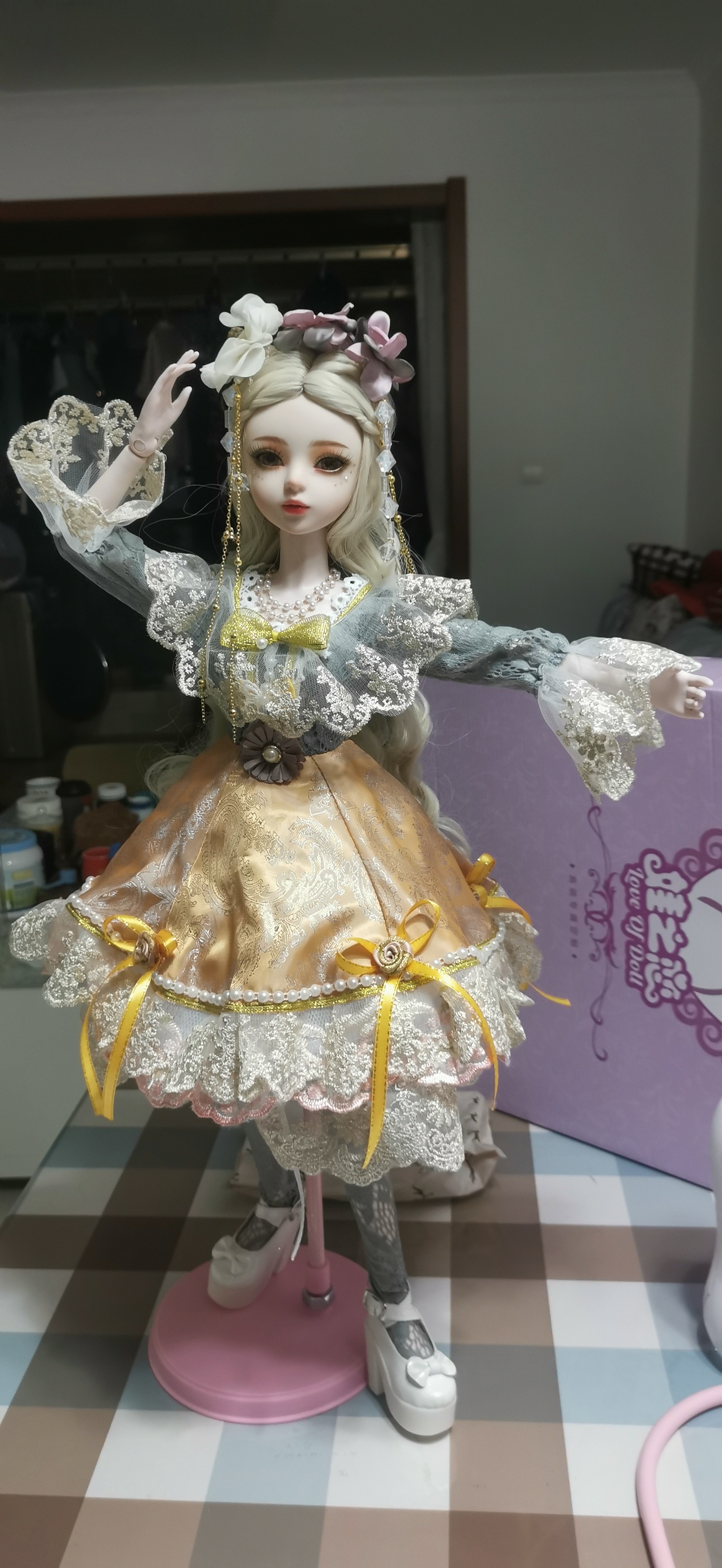 关节活动不错的，美美的，可以买衣服打扮了