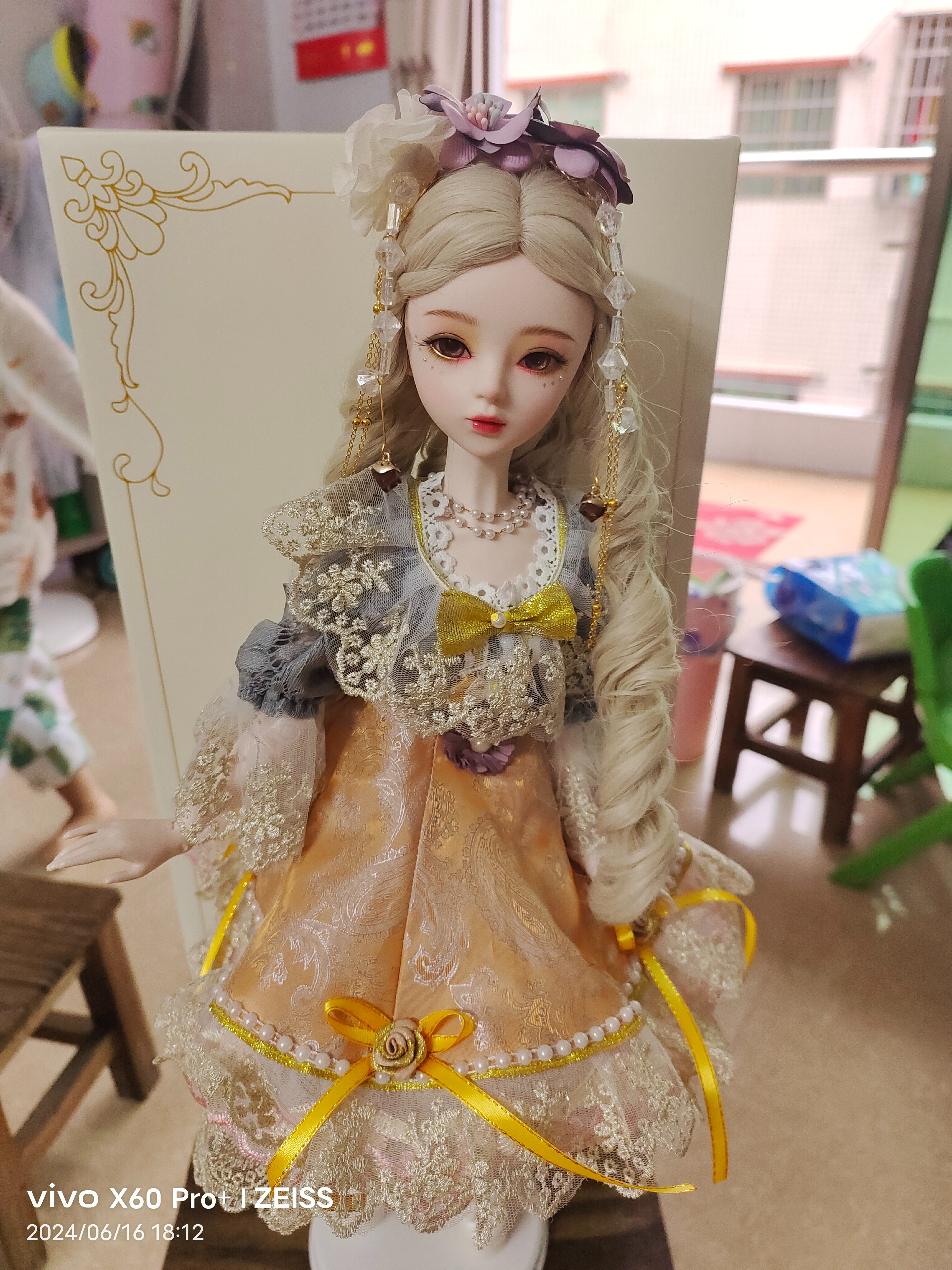 整理容易度：容易整理 妆容漂亮，小朋友非常喜欢，质量很好