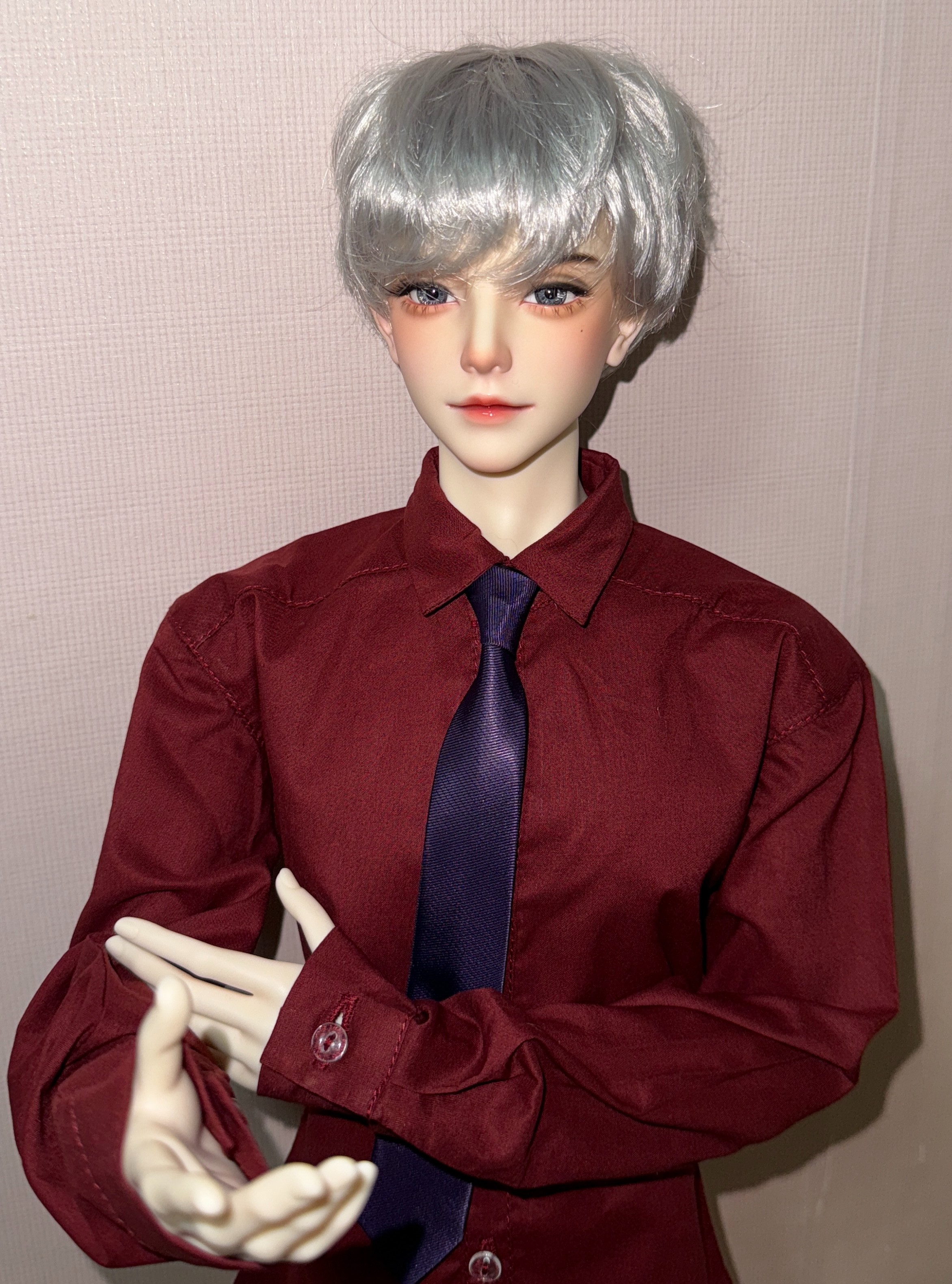 娃娃很完美。基本妆容也很漂亮。基本眼球也真的很帅。😍😍